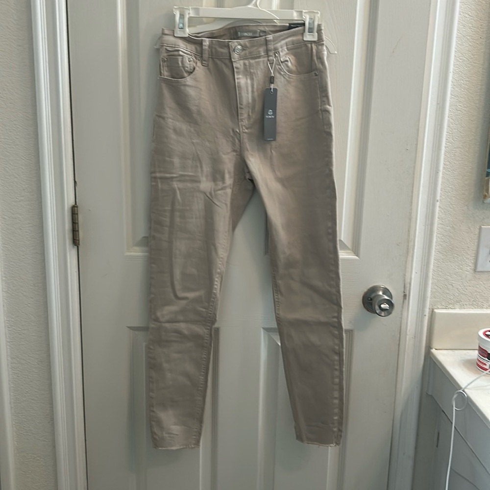 Tractr Women's Mona Corduroy Fray Hem Skinny Jean - Size 6/28 tan nwt